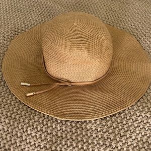 Womens H&M floppy hat